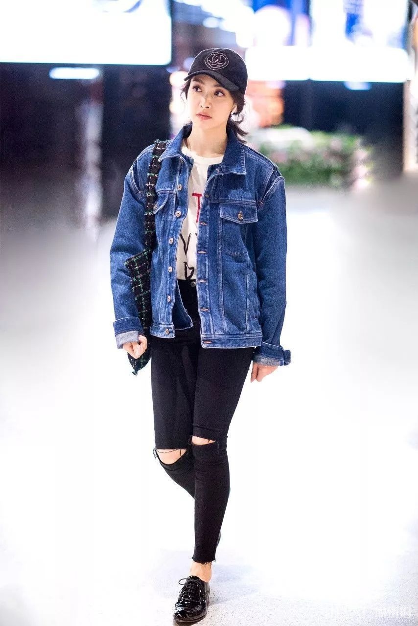 ������������촩����˫Ь���ٴ�ʱ�ֻ����۽ţ�